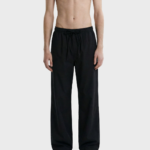 Pantalón negro con cordón en popelina